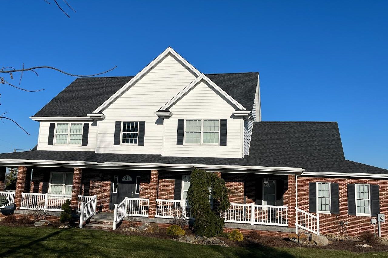 This house in White Oak, PA was transformed into a beautiful property with an updated, new roof. Our roofers installed Landmark Pro shingles from CertainTeed. 