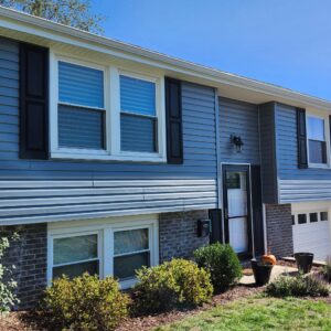 Oakdale, PA Wedgewood Mastic New Siding