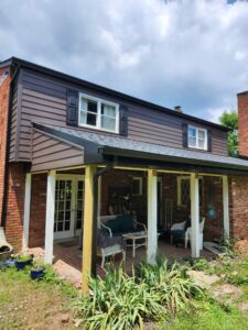 New Everlast Saddlewood Siding Transforms Allison Park Home